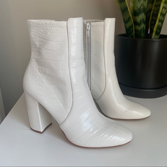 Aldo | Shoes | Aldos Aurellane White 